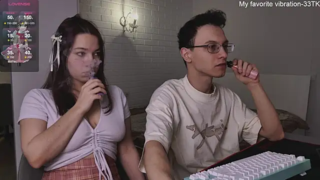 Snapshot of ValBae chatting on January 2025 09:51:01 PM ValBae online show from January 2025 09:51:01 PM