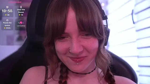 Snapshot of juliapie chatting on June 2026 02:07:01 PM juliapie online show from June 2026 02:07:01 PM