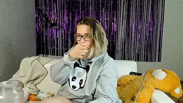 Seductive She Wolf online show from March 2025 08:29:02 PM