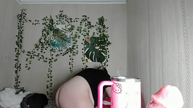 Seductive She Wolf online show from September 2025 05:23:01 PM