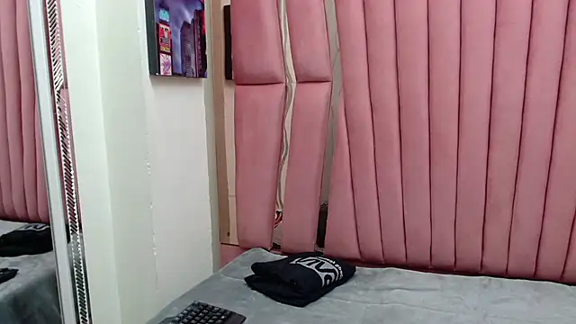 Snapshot of Sarah_Hornny chatting on March 2025 03:13:01 AM Sarah Hornny online show from March 2025 03:13:01 AM