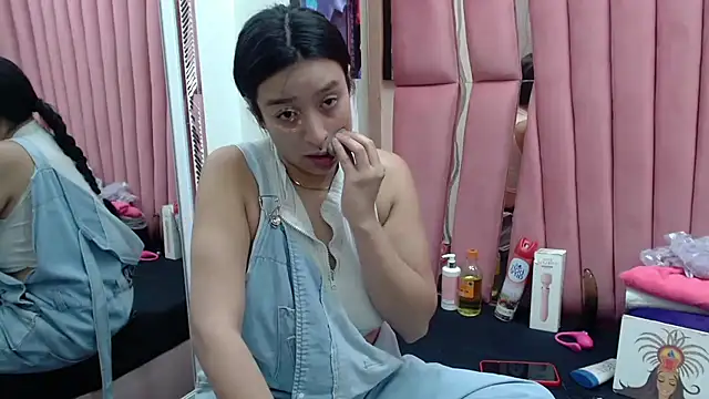 Snapshot of Sarah_Hornny chatting on March 2025 03:15:01 AM Sarah Hornny online show from March 2025 03:15:01 AM