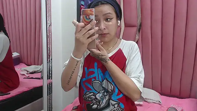 Snapshot of Sarah_Hornny chatting on September 2025 04:03:01 AM Sarah Hornny online show from September 2025 04:03:01 AM