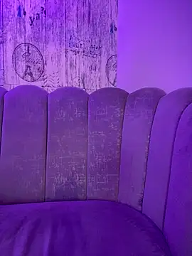 AbyThompson online show from September 2025 12:15:01 AM