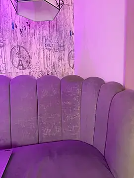 AbyThompson online show from February 2026 05:43:02 PM