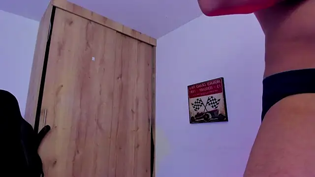 Snapshot of JamesGraay chatting on December 2024 10:50:02 AM JamesGraay online show from December 2024 10:50:02 AM