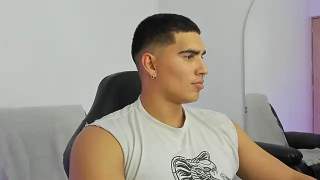 Snapshot of JamesGraay chatting on February 2025 06:30:01 AM JamesGraay online show from February 2025 06:30:01 AM