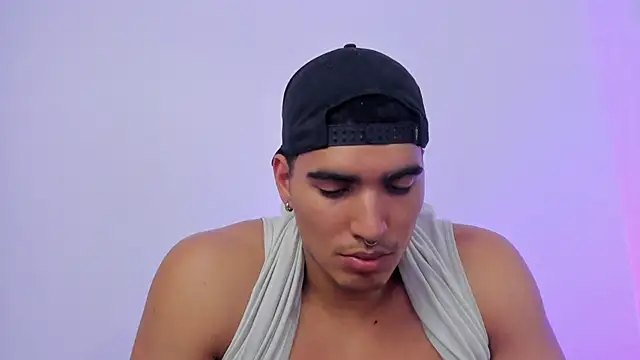 Snapshot of JamesGraay chatting on March 2025 10:26:01 PM JamesGraay online show from March 2025 10:26:01 PM