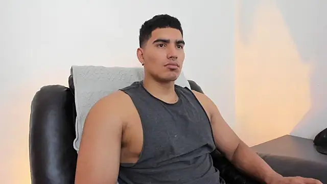 Snapshot of JamesGraay chatting on March 2025 06:23:01 PM JamesGraay online show from March 2025 06:23:01 PM