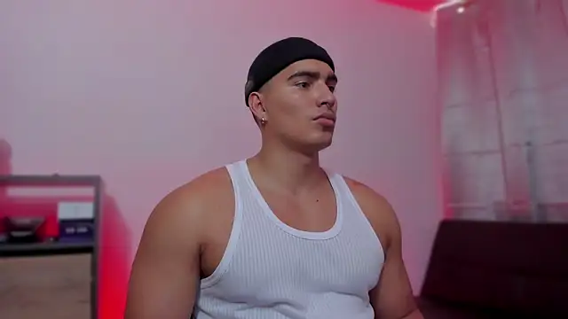 Snapshot of JamesGraay chatting on September 2025 09:05:02 PM JamesGraay online show from September 2025 09:05:02 PM