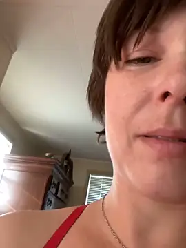 Snapshot of KatieBARBiE98 chatting on December 2024 05:53:02 PM KatieBARBiE98 online show from December 2024 05:53:02 PM