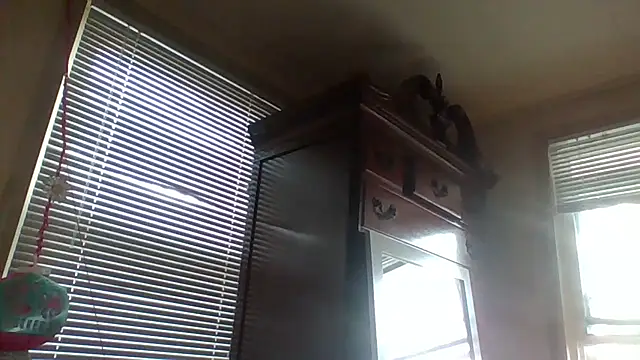 Snapshot of KatieBARBiE98 chatting on September 2025 10:02:01 PM KatieBARBiE98 online show from September 2025 10:02:01 PM