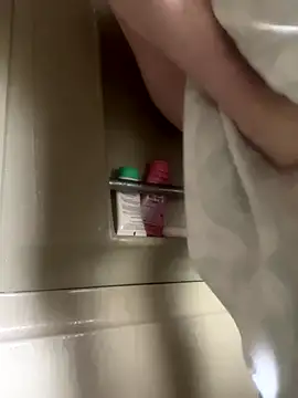 Snapshot of KatieBARBiE98 chatting on November 2025 06:31:01 PM KatieBARBiE98 online show from November 2025 06:31:01 PM