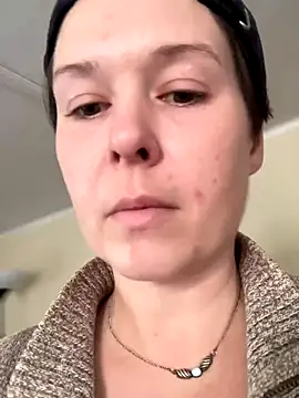 Snapshot of KatieBARBiE98 chatting on December 2025 08:35:01 PM KatieBARBiE98 online show from December 2025 08:35:01 PM