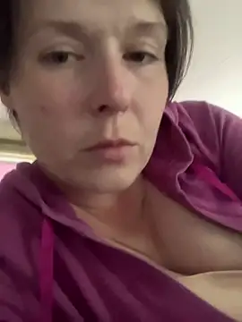 Snapshot of KatieBARBiE98 chatting on May 2026 10:05:01 PM KatieBARBiE98 online show from May 2026 10:05:01 PM