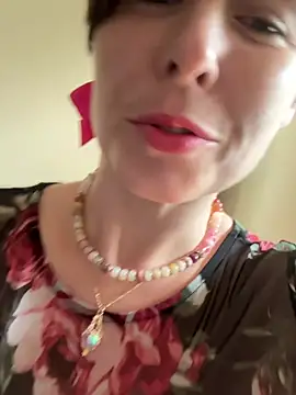 Snapshot of KatieBARBiE98 chatting on July 2026 06:37:01 PM KatieBARBiE98 online show from July 2026 06:37:01 PM