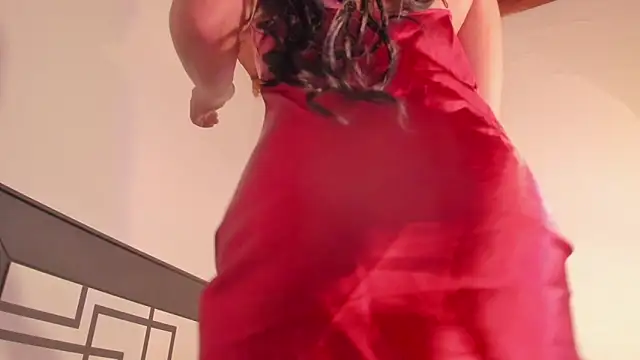 Snapshot of HarleyRedd chatting on January 2026 06:29:01 AM HarleyRedd online show from January 2026 06:29:01 AM