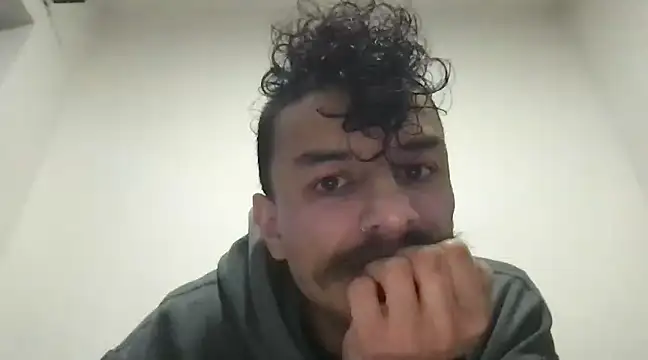 Snapshot of HorrorotikA chatting on December 2024 10:34:02 PM HorrorotikA online show from December 2024 10:34:02 PM