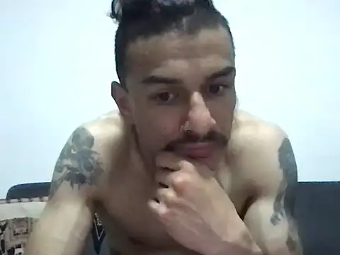 Snapshot of HorrorotikA chatting on May 2026 11:22:01 PM HorrorotikA online show from May 2026 11:22:01 PM