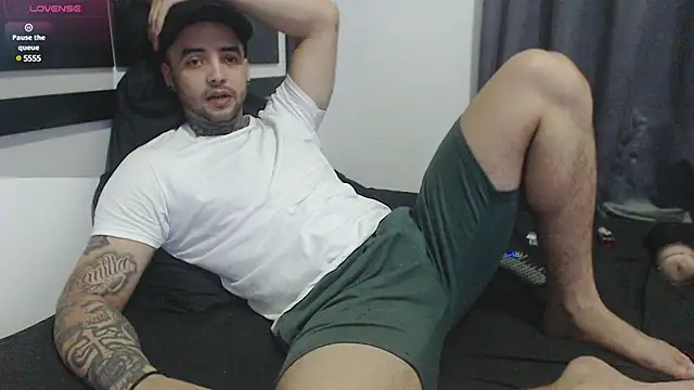 maxi rogger18 online show from January 2025 02:19:02 AM