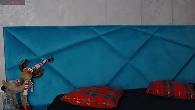 AlyseReuse online show from February 2025 06:05:01 PM