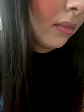 yassminsexy22 online show from September 2025 07:32:02 AM