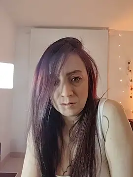 Snapshot of catalinamommyx chatting on June 2026 12:32:02 AM catalinamommyx online show from June 2026 12:32:02 AM