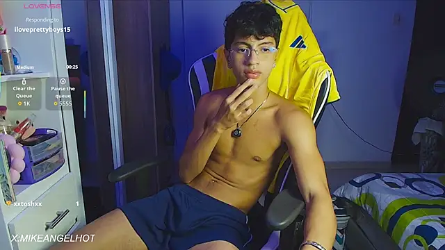 Angelligth online show from June 2026 03:53:02 AM