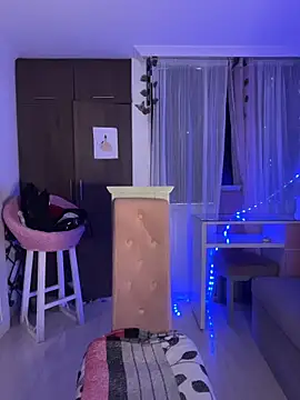 lina pink online show from October 2025 08:42:01 PM