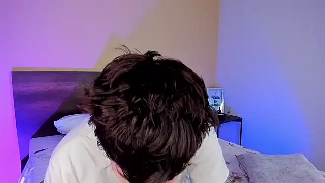 justinbiler online show from January 2025 06:24:01 PM