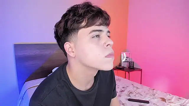 justinbiler online show from February 2025 12:37:01 PM