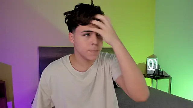 justinbiler online show from February 2025 12:37:01 PM