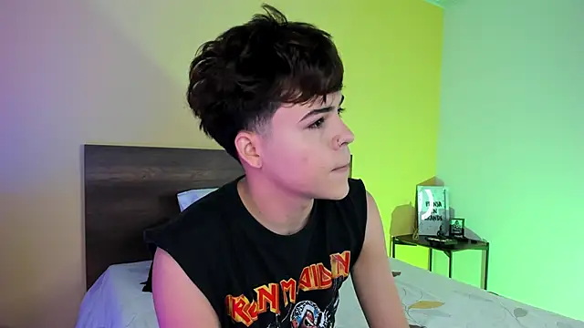 justinbiler online show from February 2025 12:14:02 PM