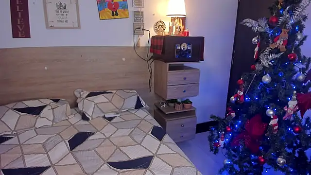 justinbiler online show from December 2025 12:22:01 PM