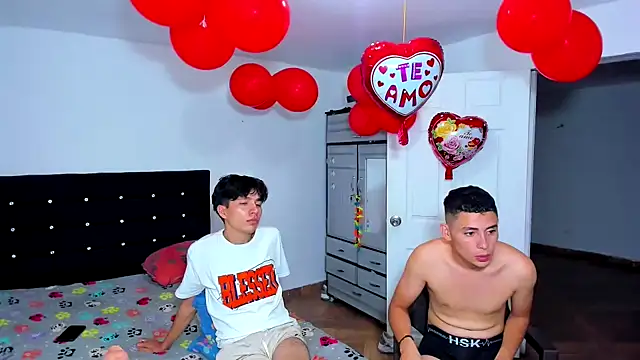 Alexander and Xiao online show from February 2025 11:31:01 PM