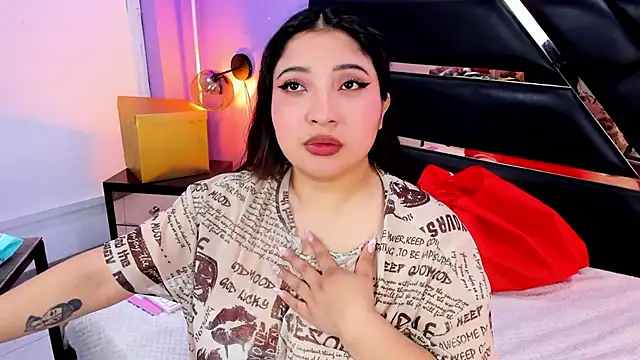 Emma monserrat online show from July 2026 11:48:01 AM
