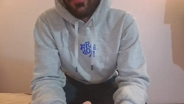 Snapshot of Turkboy_17 chatting on December 2024 04:57:02 PM Turkboy 17 online show from December 2024 04:57:02 PM