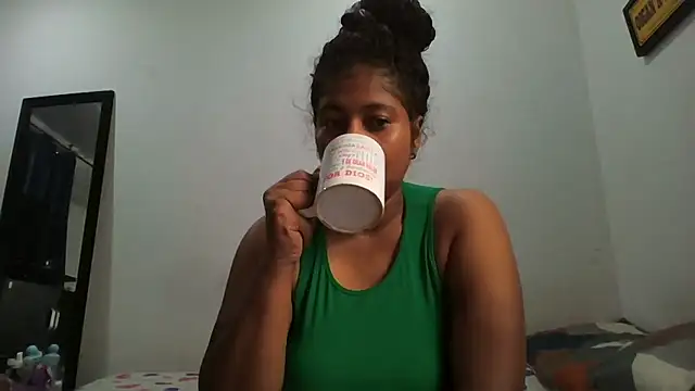 Ivon-09 online show from February 2026 12:15:01 PM