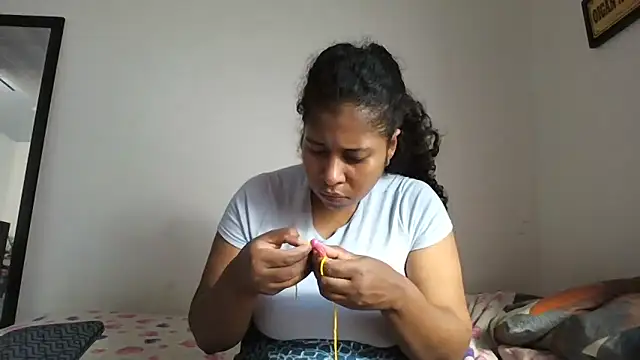 Ivon-09 online show from March 2026 01:06:01 PM