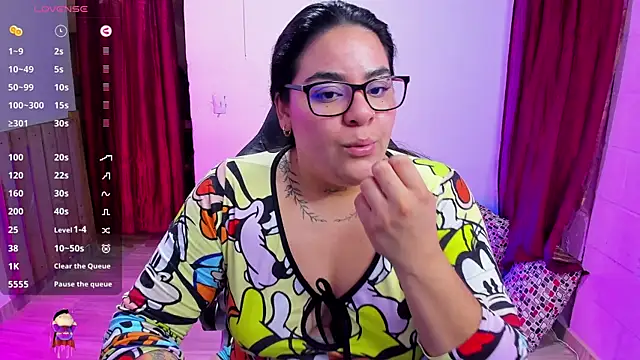 Sharon hils online show from December 2024 04:04:01 PM