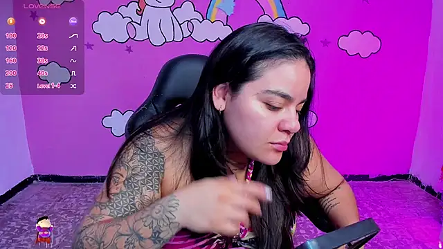 Sharon hils online show from February 2026 02:48:01 PM