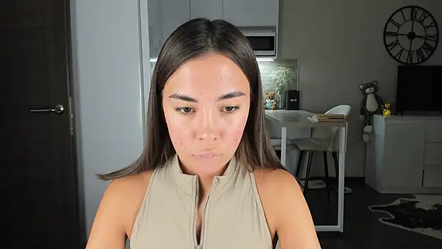 nilliluv online show from October 2025 10:00:01 PM