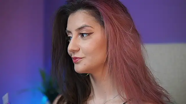 Snapshot of SabrinaHope chatting on April 2026 08:31:01 PM SabrinaHope online show from April 2026 08:31:01 PM