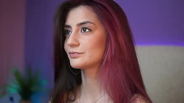 Snapshot of SabrinaHope chatting on June 2026 05:07:01 PM SabrinaHope online show from June 2026 05:07:01 PM