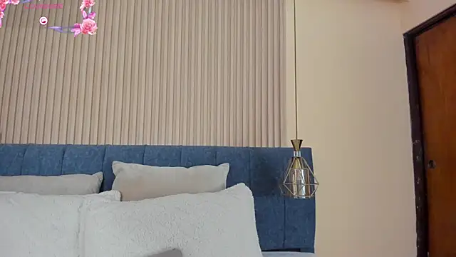 kathecute   online show from November 2025 01:40:01 AM