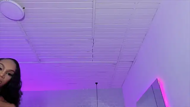 ChaynnaCooper online show from January 2025 02:19:02 AM