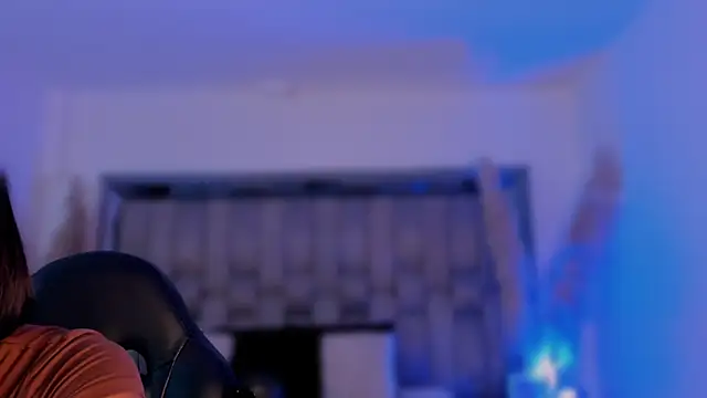 Snapshot of ChaynnaCooper chatting on November 2025 04:40:02 AM ChaynnaCooper online show from November 2025 04:40:02 AM