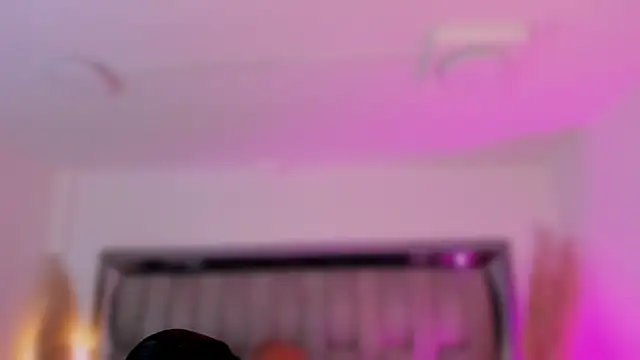 Snapshot of ChaynnaCooper chatting on November 2025 03:38:02 AM ChaynnaCooper online show from November 2025 03:38:02 AM