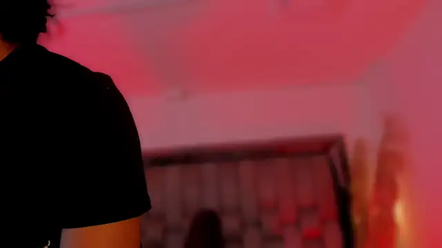 Snapshot of ChaynnaCooper chatting on November 2025 04:04:01 AM ChaynnaCooper online show from November 2025 04:04:01 AM