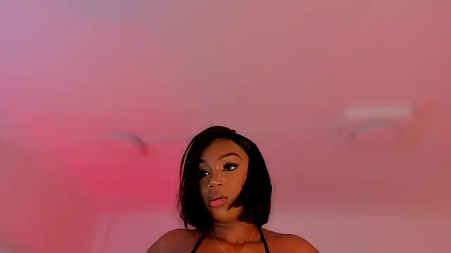 Snapshot of ChaynnaCooper chatting on November 2025 04:26:02 AM ChaynnaCooper online show from November 2025 04:26:02 AM